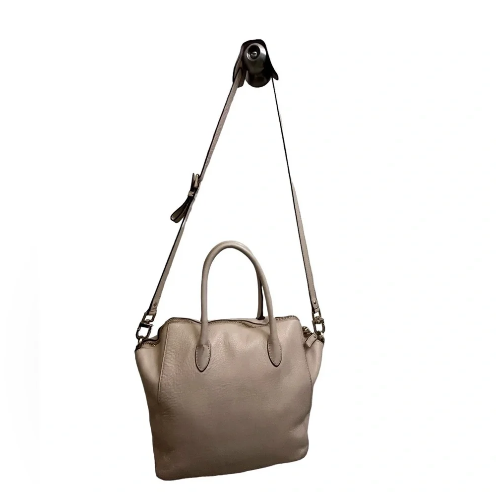 Tory Burch Clara Leather Satchel $495 Light, Pink size, medium Crossbody bag, ￼